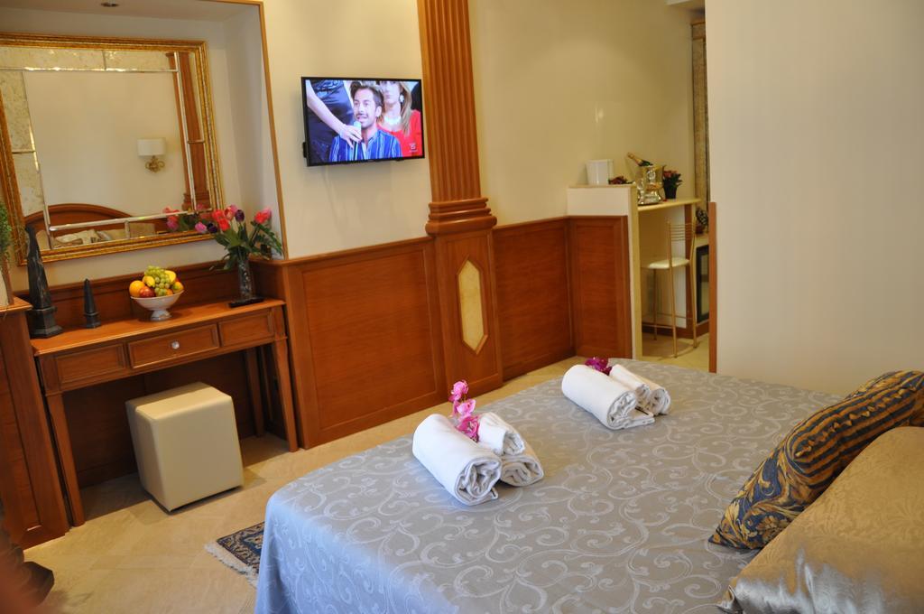 Imperial Crown Apartamento *